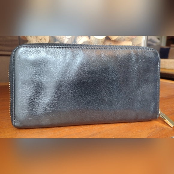 Tory Burch Black Full Sized Leather Wallet - Picture 4 of 5